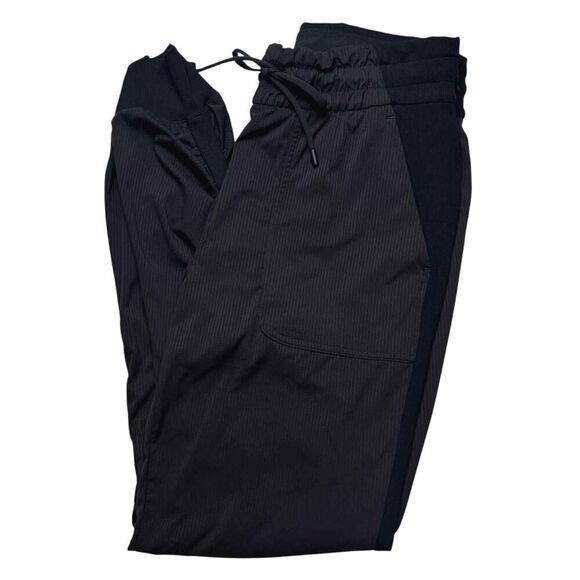 Lululemon Beyond the Studio Jogger *Black - Picture 2 of 11